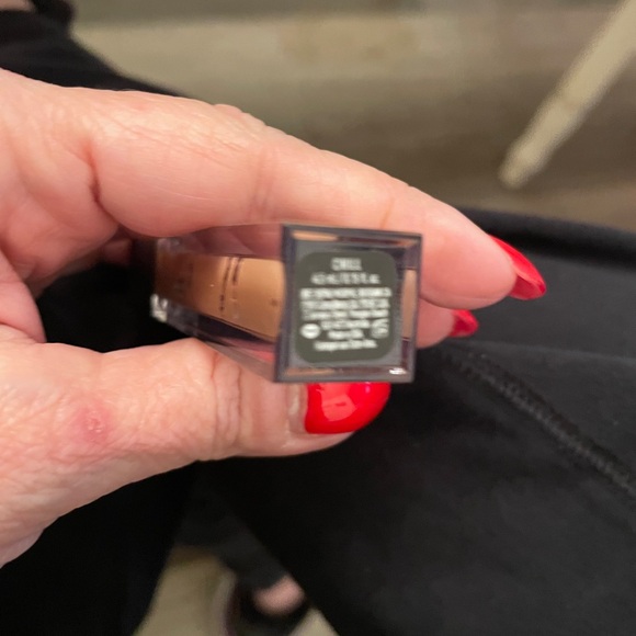 Morphe Gloss with Black Cap - Picture 2 of 4